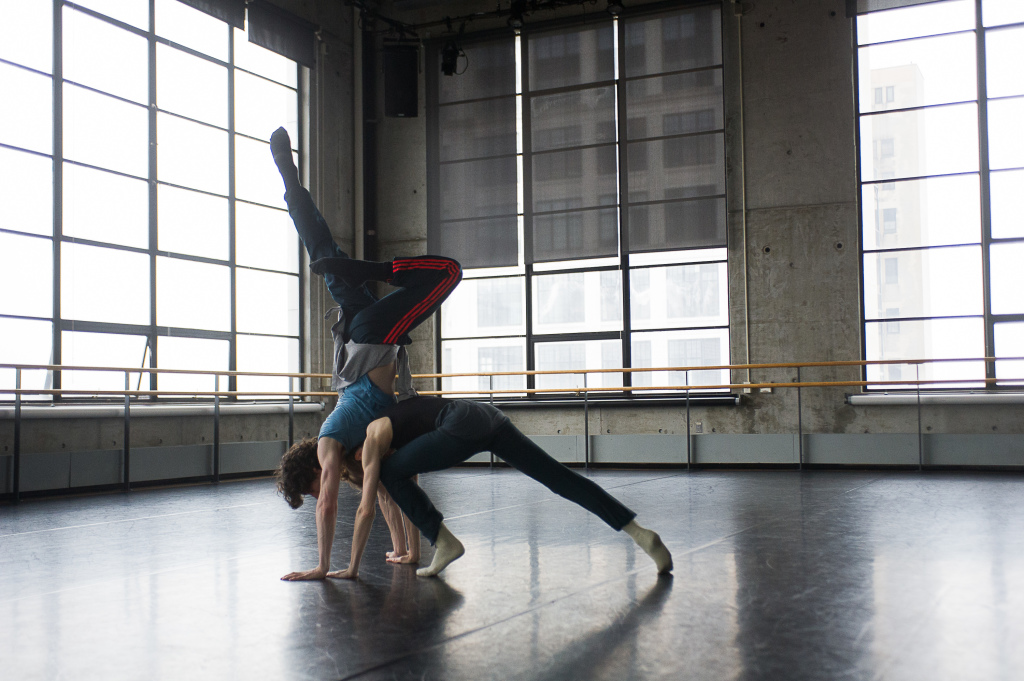Alejandro Cerrudo and Wendy Whelan in rehearsal for Restless Creature, photo by Christopher Duggan.